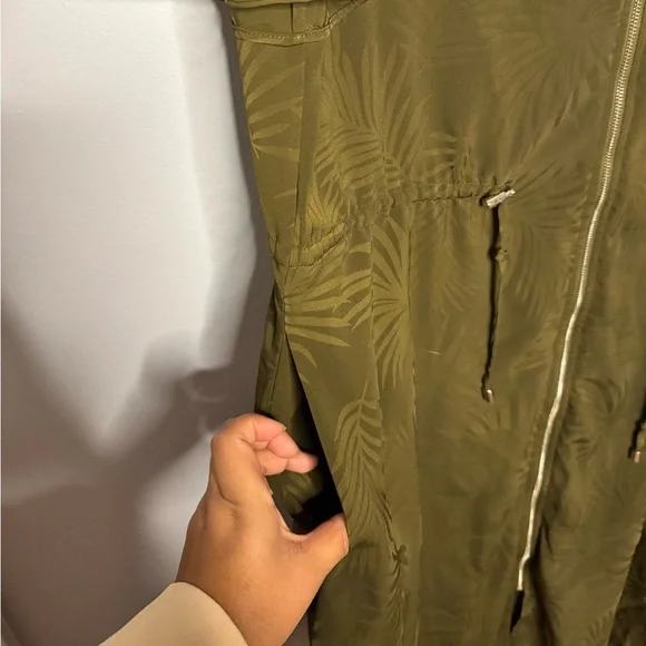 Ted Baker London Aiyanna Drawstring Dress - Picture 5 of 8